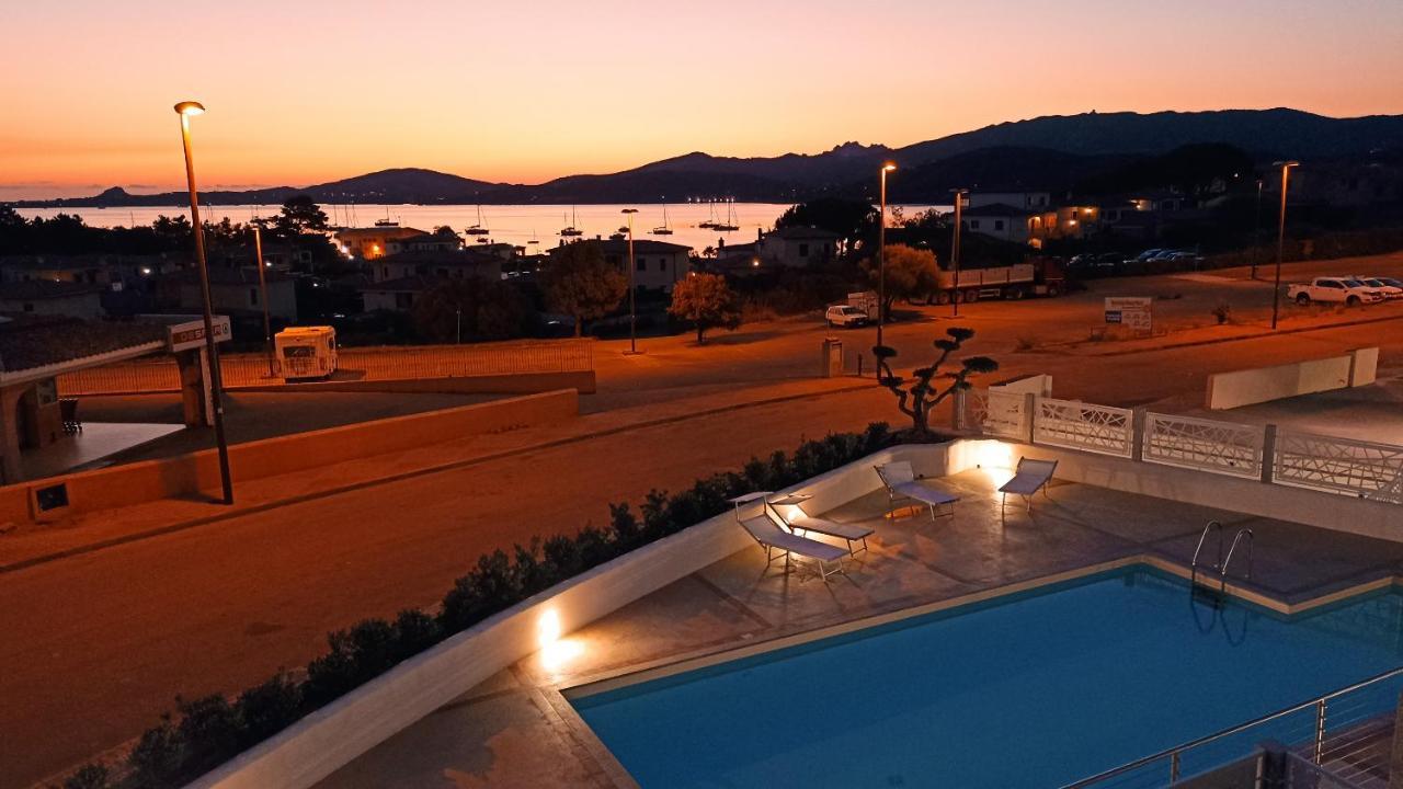 Welcomely - White Terrace - Condominio Acqualife Cannigione Kültér fotó