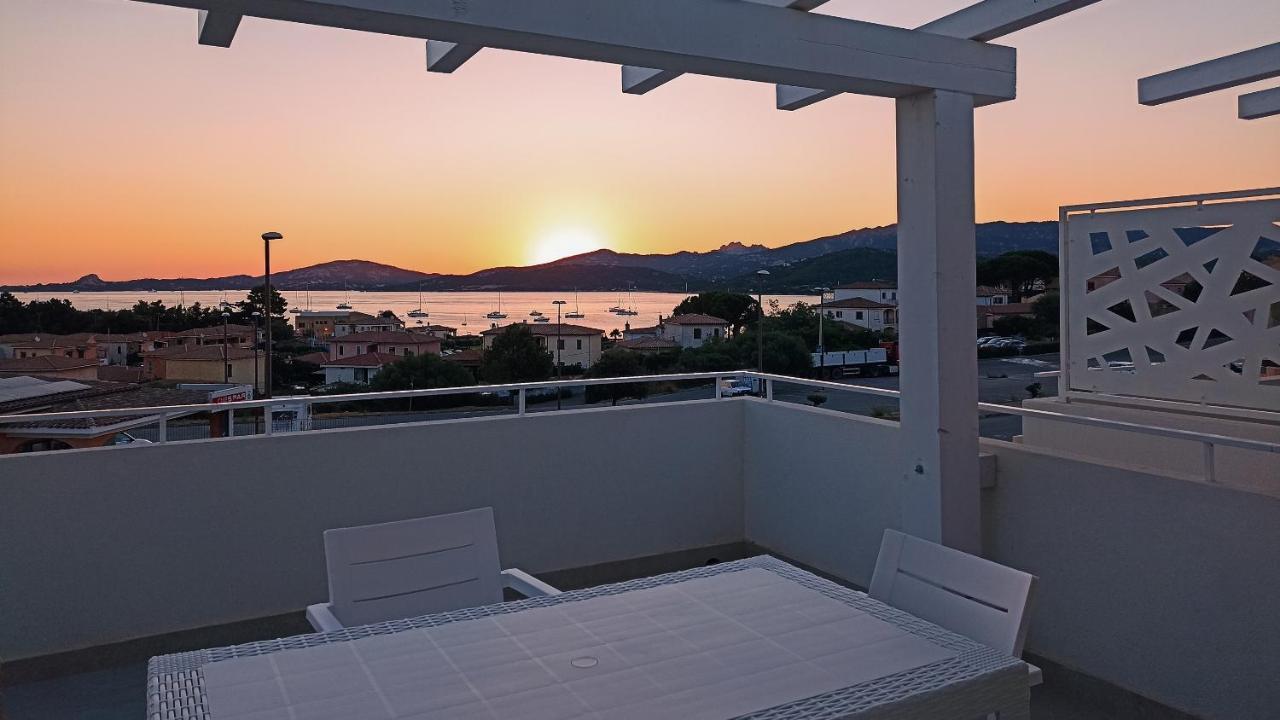 Welcomely - White Terrace - Condominio Acqualife Cannigione Kültér fotó