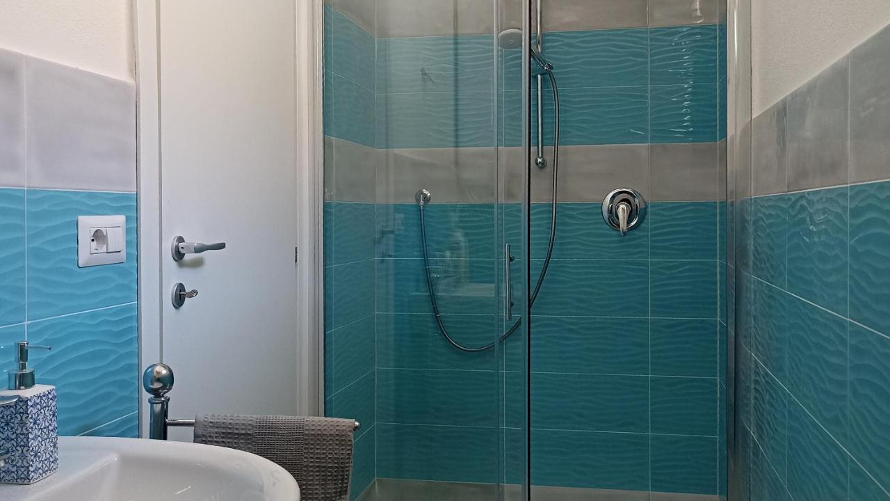 Welcomely - White Terrace - Condominio Acqualife Cannigione Kültér fotó