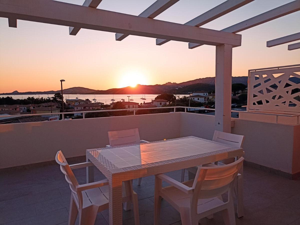 Welcomely - White Terrace - Condominio Acqualife Cannigione Kültér fotó