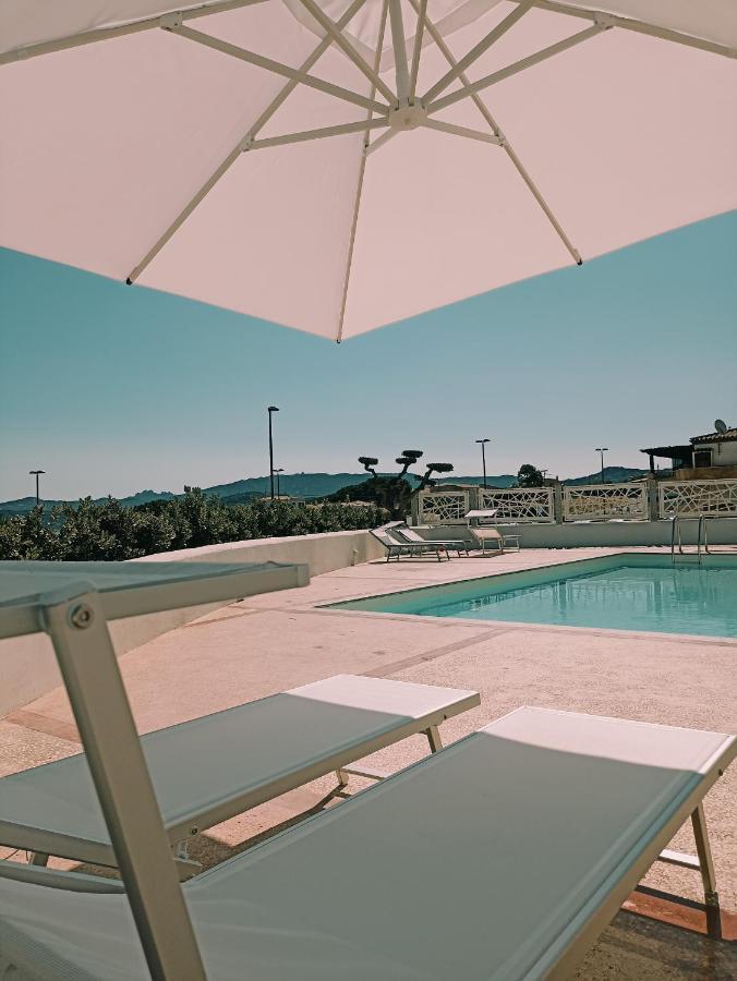 Welcomely - White Terrace - Condominio Acqualife Cannigione Kültér fotó