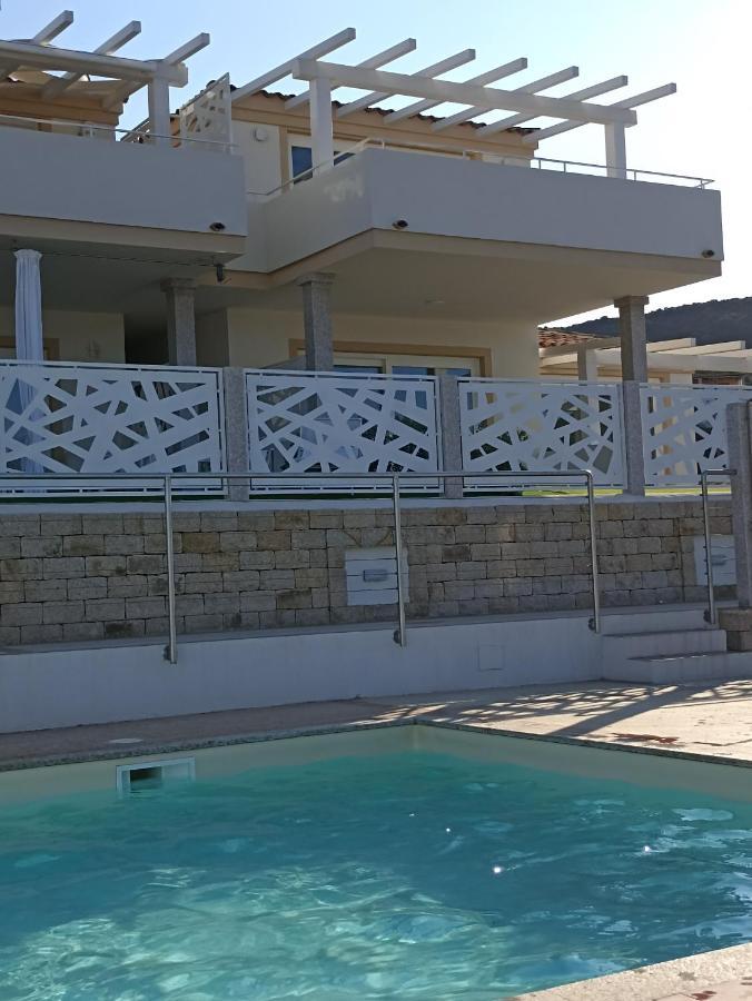 Welcomely - White Terrace - Condominio Acqualife Cannigione Kültér fotó